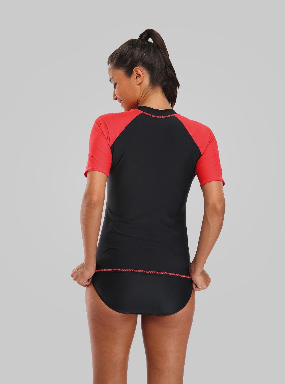 HANNAH - Short Sleeve Top Rashguard | Ariani Collections Co.